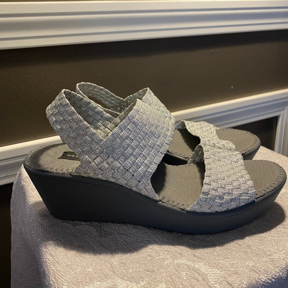 BOGO FREE Gold Pair with these Steve Madden Metallic Mesh Wedge shoes - Picture 3 of 5